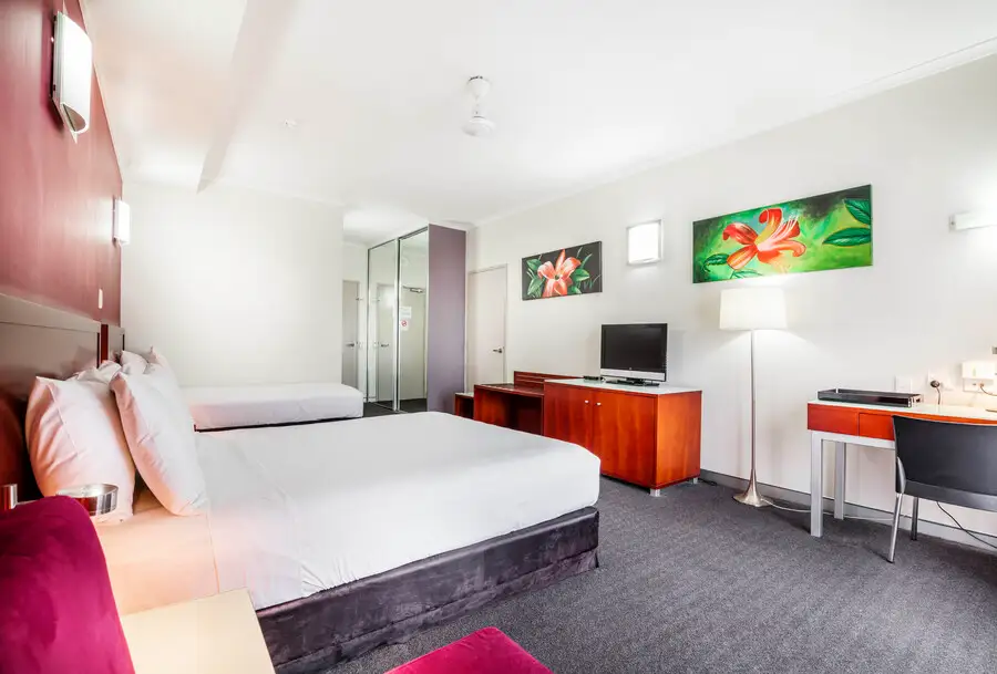 Standard Queen