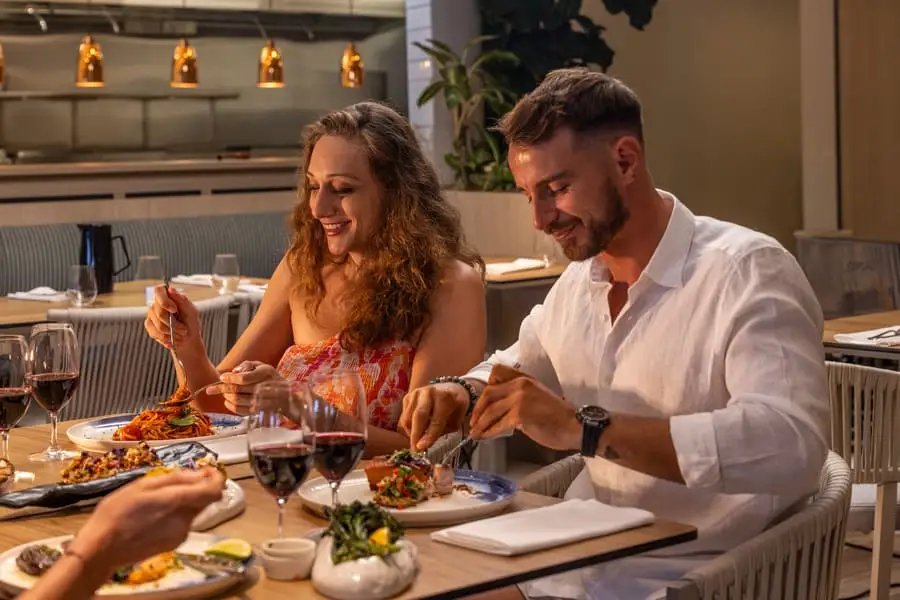 Novotel Darwin Airport Dining